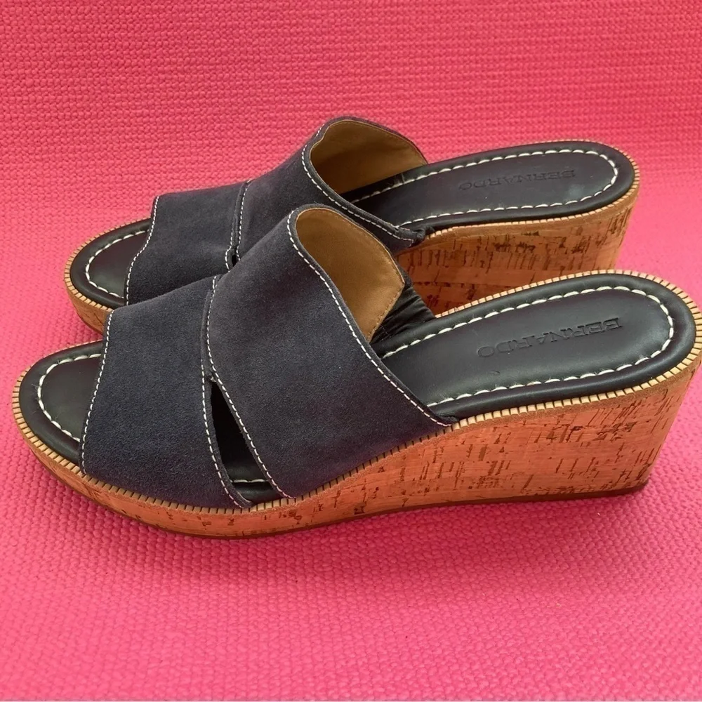 Bernardo Women's Kara Wedge Cork Sandal Size 10 Color Blue Suede
